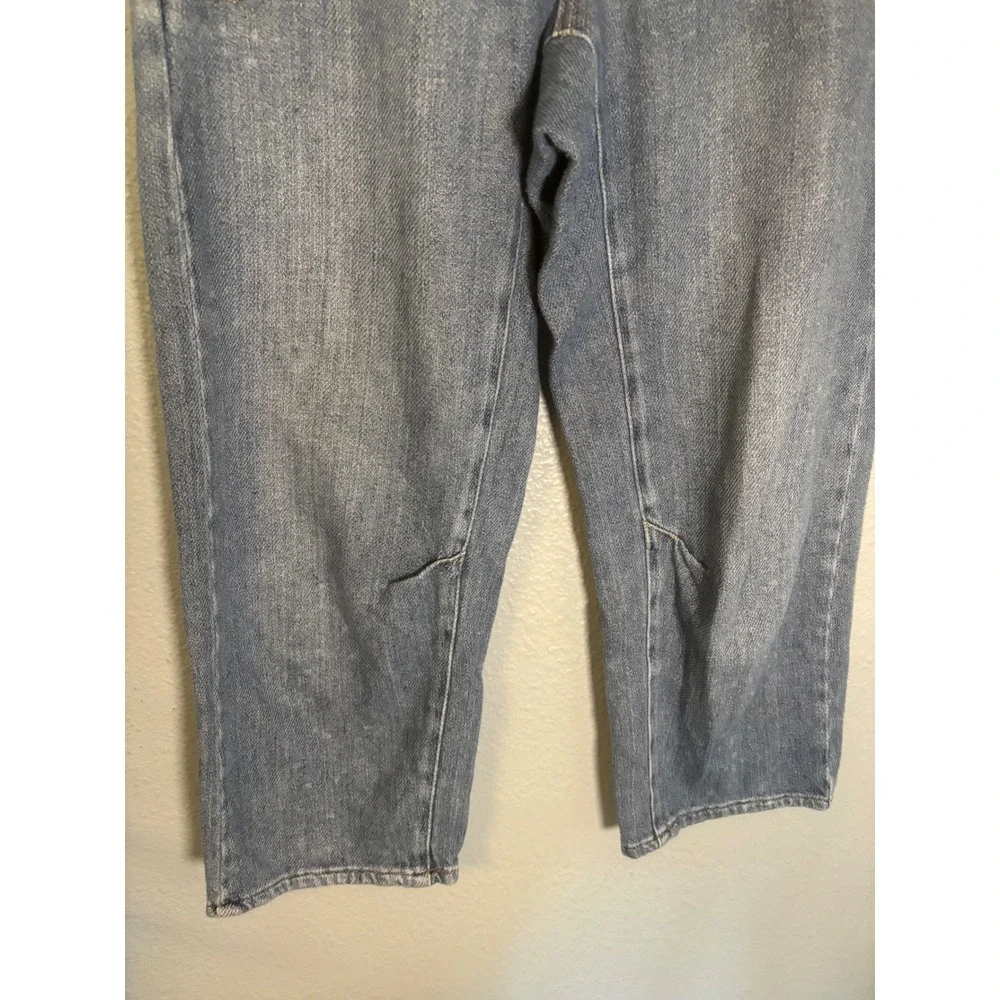 We The Free Osaka Mid Rise Barrel Jeans Light Wash Button Fly Size 26